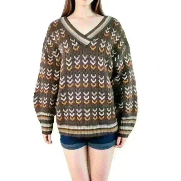Listicle Sweaters - Listicle Knitted V-neck long sleeve Sweater